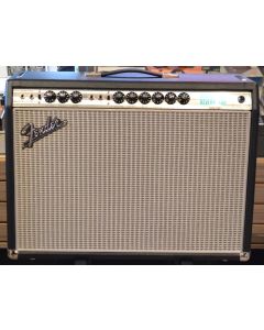 Fender '68 Custom Vibrolux Reverb-Amp 2-Channel 35-Watt 2x10" Guitar Combo, with Footswitch and Cover SN7703