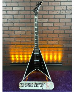 Jackson JS Series King V JS32, Amaranth Fingerboard, Black with White Bevels w/ Jackson Foam Core Case - Mint Store Demo SN0903