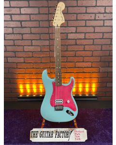 TGF Chop Shop Custom Fender Tom DeLonge Stratocaster, Rosewood Fingerboard, Daphne Blue SN0910