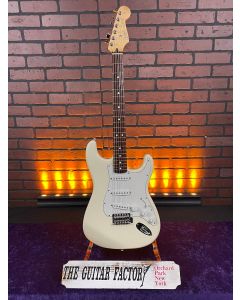 2007 Fender Standard Stratocaster, Rosewood Fingerboard, Arctic White Electric Guitar SN1118