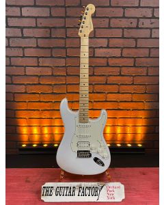 Fender Juanes Stratocaster Electric Guitar. Maple Fingerboard, Luna White TGF11