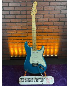 2013 Fender MIM Standard Stratocaster, Maple Fingerboard, Lake Placid Blue Electric Guitar SN8487