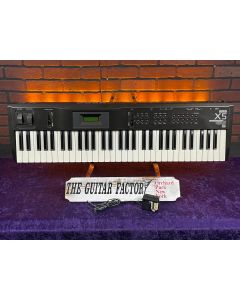 Korg X5 Music Synthesizer 61-Key w/ Power Supply SN0310
