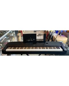 Yamaha DGX-670 88-Key Digital Grand Piano, Black SN0512