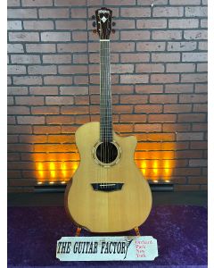 Washburn WCG25SCE-O Grand Auditorium, Cutaway, Solid Sitka Spruce Top Acoustic-Electric Guitar w/ Hard Case SN2136