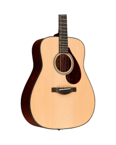 Yamaha Fg Folk Acoustic Guitar. Adirondack Spruce Top; African Mahogany Back And Sides; Hardshell Case; Natural