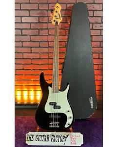 90's Peavey Forum USA Made P/J  4 String Bass - Black - Fretless - w/ Hard Case SN0223