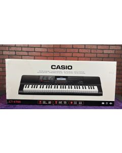 Casio CT-X700 61-Key Portable Arranger Keyboard Mint! SN0630