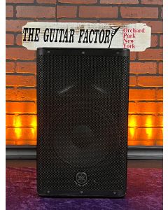 Yamaha DXR10MKII 10" 2-Way Powered Loudspeaker w/ Yamaha Cover SN1095
