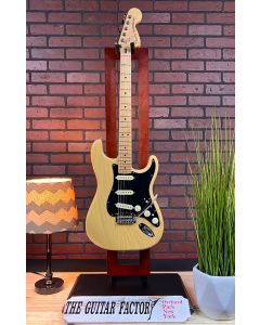 2018 Fender Deluxe Stratocaster Vintage Blonde Ash Body, Noiseless Pickups, Locking Tuners. MIM SN3207