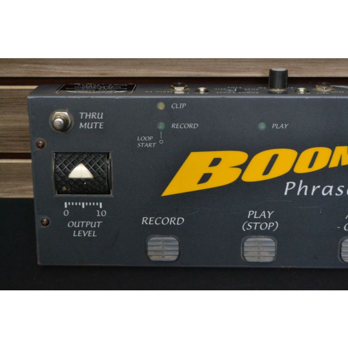 Boomerang Phrase Sampler + V1 Looper Pedal