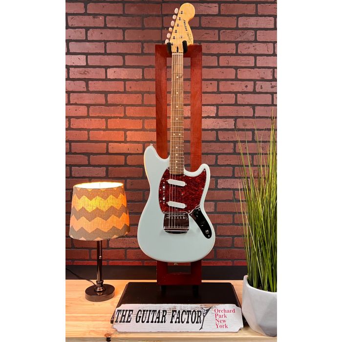 squier vintage modified mustang Hi Tech Services
