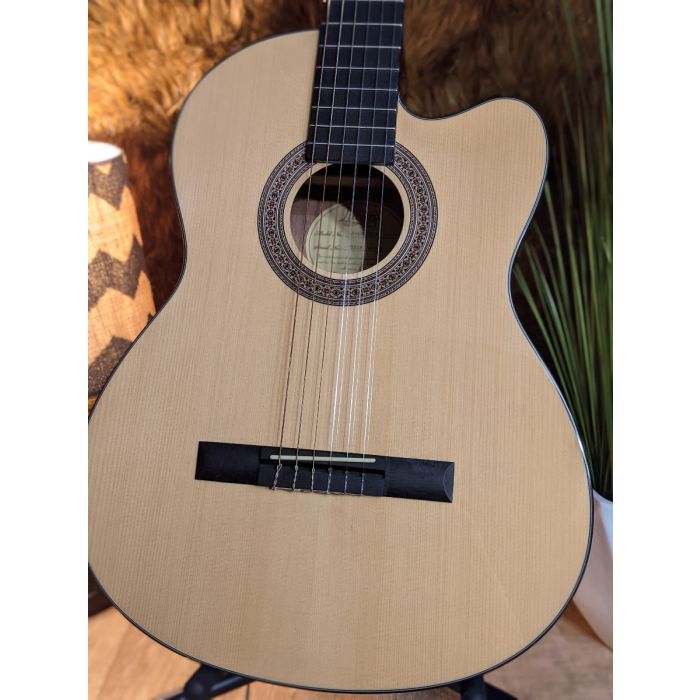 Lucero acoustic outlet electric classical guitar