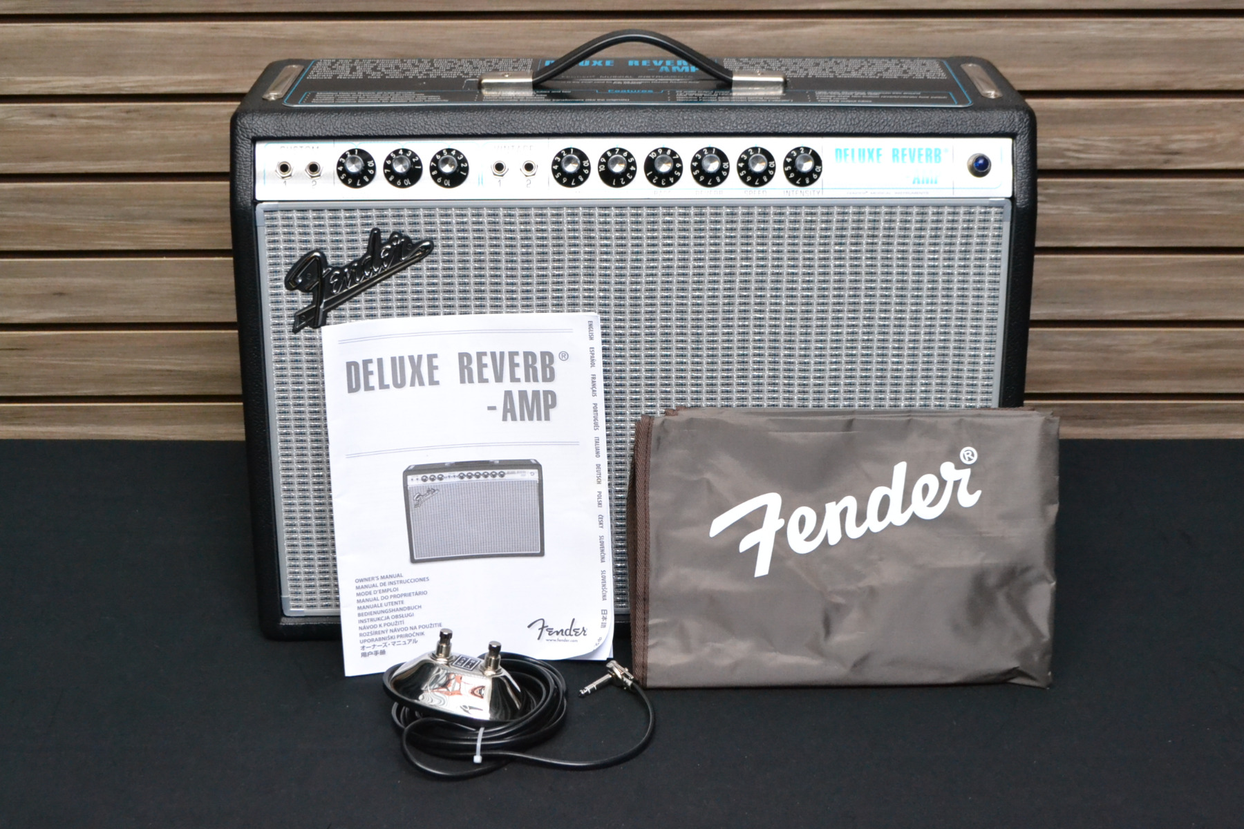 Fender '68 Custom Deluxe Reverb 22W 1x12 Tube Guitar Combo Amp